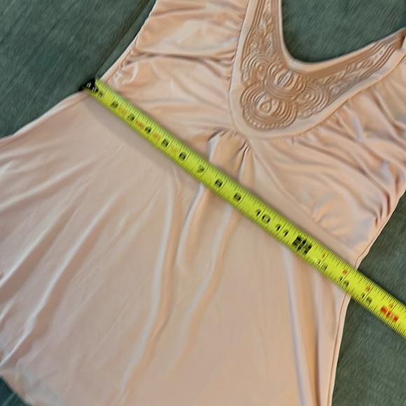 I.N. Muted pink halter top. Ties at neck size medium. 24-135 - Picture 6 of 7